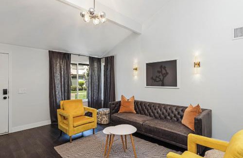 Palm Springs Casa | Golf and Couples Oasis/Midcentury w/6 Pools Hot Tub