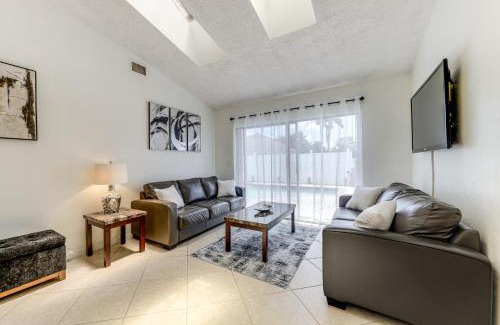 Whisper Walk Casa | Golf and Shop Gem with Private Pool in Boca Raton