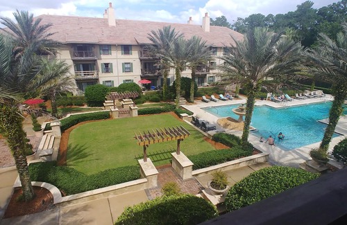 St. Augustine Condominio | GOLF DISPONIBLE !! CONDOMINIO DE LUJO EN ALDEA MUNDIAL DE GOLF, 2 HABITACIONES, 2 BAÑOS,