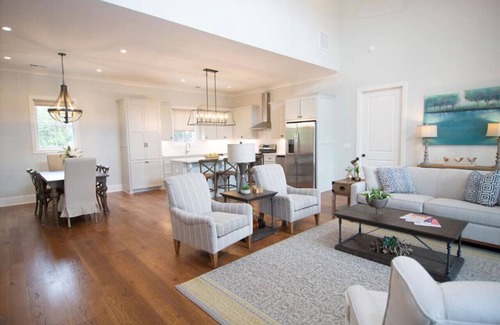 Oxford Casa | Golf Cottage at Country Club