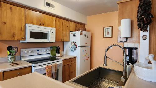Moab South Valley Apartamento | Golf course condo in Moab