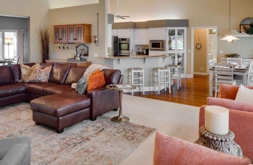Hot Springs Village Casa | Golf course home for family, friends and fun!