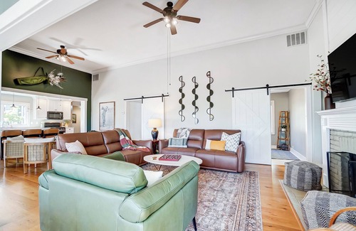 Celina Casa | Golf Course Home - Hot Tub, Seasonal Heated Pool, Putting Green, Dogs Welcome