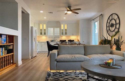 Fontana Casa | Golf course house with 2 master bedrooms