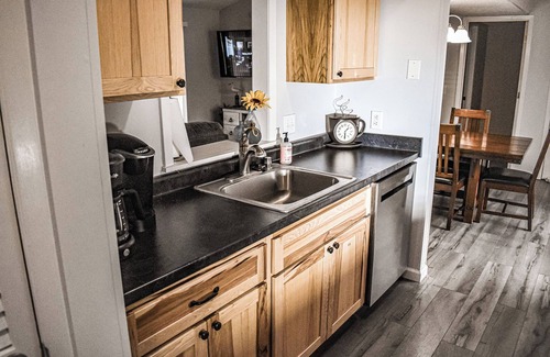Osage Beach Casa | Golf course Margaritaville resort area! Pet friendly