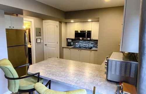 Vernon Apartamento | Campo de golf, montañas y vistas al lago Stepping Stones Retreat