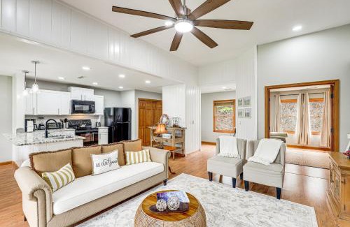 Mountain Air Apartamento | Golf Course Views Condo in Blue Ridge Mountains!