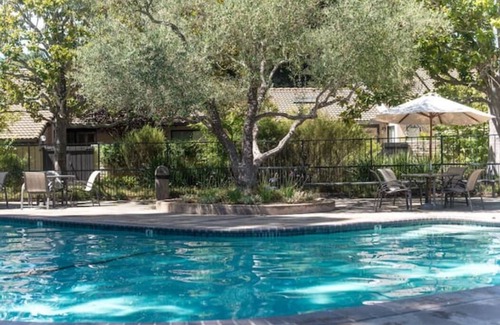 Napa Condominio | Golf Course Villa in Napa Valleys Silverado Resort secluded wine county retreat