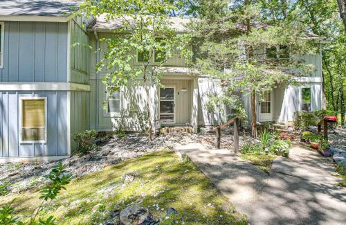 Hot Springs Village Casa | Golf Getaway with 9 Courses and Walk to Lake DeSoto