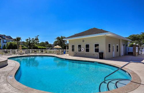 Red Hill Apartamento | Golf Getaway with Pool Access in Myrtle Beach!