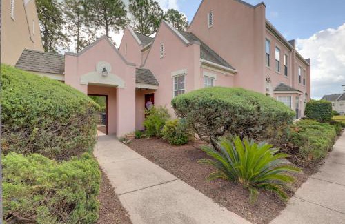 Red Hill Apartamento | Golf Getaway with Pool Access in Myrtle Beach!