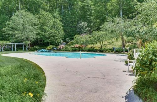 Cullowhee Casa | Golf, Hike and Trout Fish Mtn-View Cashiers Retreat