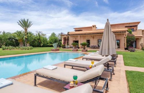El Aggada Villa | Golf mansion with Atlas mountain view