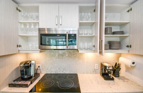 Innisfil Apartamento | Golf Paradise Pool Fire Pit King Bed