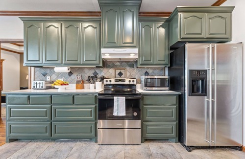 Lakeview  Jefferson County Casa | Modern 5BR 2BT and Hot Tub