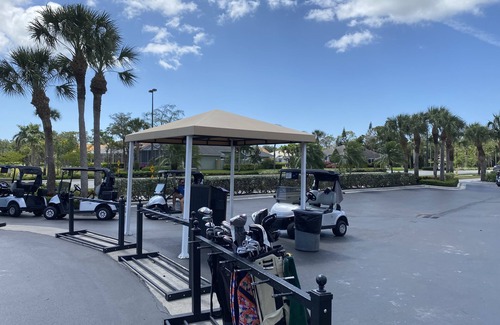Naples Villa | Golf,Tennis,Beach,Pool,fun and sun!