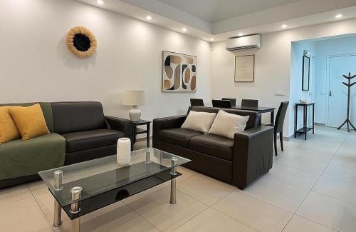Estombar Apartamento | Golf - Vale Da Pinta T2 com Piscina, Wi-Fi e Ar Condicionado
