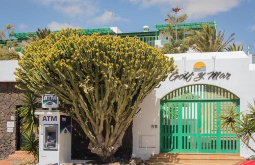 Costa Teguise Apartamento | Golf y Mar A Suites