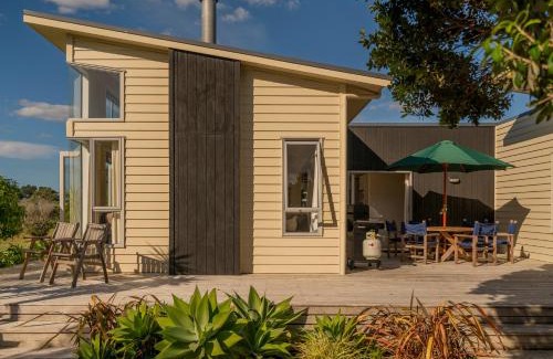 Matarangi Casa | Golfers and Beach Lovers Dream - Matarangi House