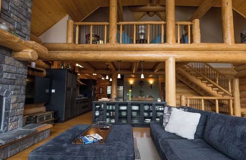 East Kootenay Cabina | Golfers and Families Wanted!4 BR Stemwinder Chalet! Summer 2025 Availability!
