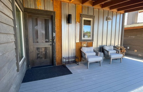 Eureka Cabaña | Golfers Cottage at The Wilderness Club w/hot tub