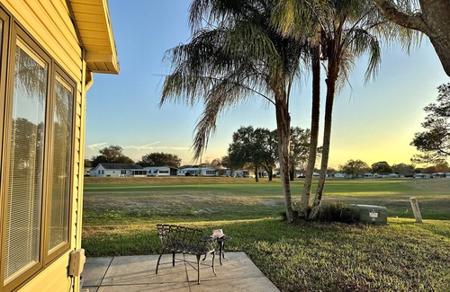 The Villages Casa | Golfers Paradise on a cul de sac! Golf cart option!