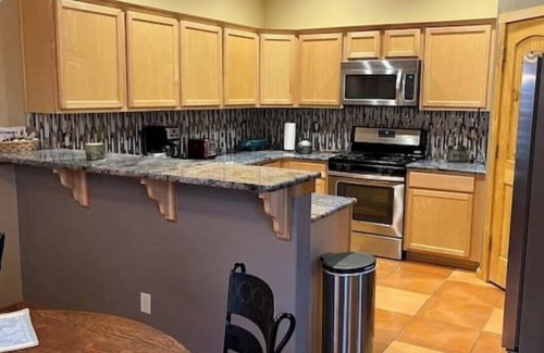 Elephant Butte Casa | Golfers Paradise - free round of golf for 2 included.