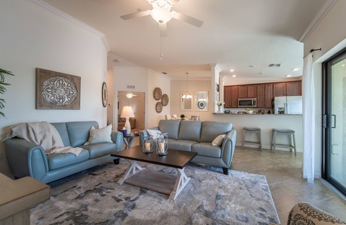 Lakewood Ranch Condominio | Golfers paradise with exceptional views at Lakewood National, Utilities Included