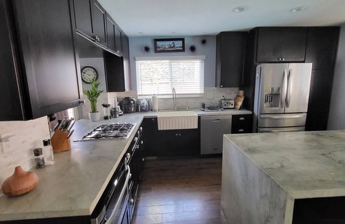 Sabre Springs Casa | Golfers Paradise With Heated Salt Water Pool & Sauna