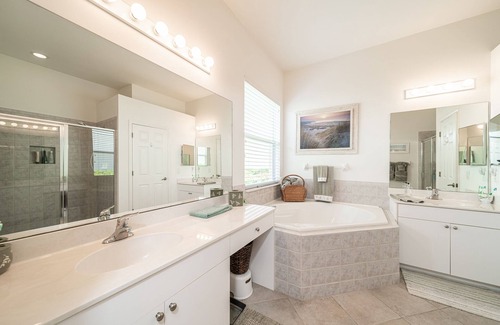 Fort Myers Casa | Golfing Paradise at the stunning Verandah Community!
