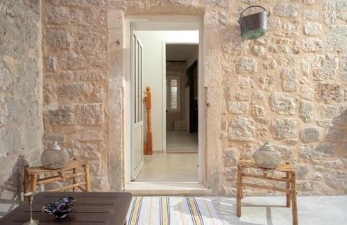Stari Grad Casa | Golubica