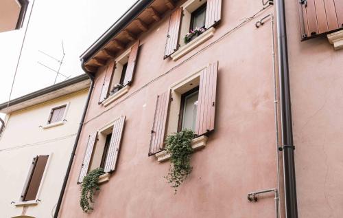 Valeggio sul Mincio Apartamento | GOMES COMFORT HOUSE