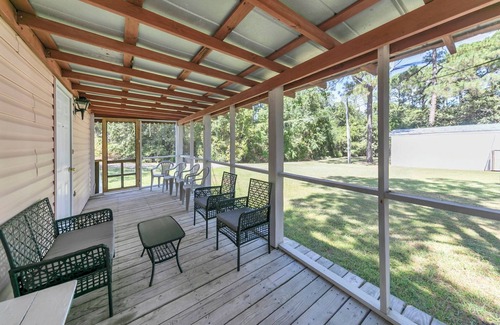 Sugarwood Beach Casa | Gone to the Beach cozy small home located near beach