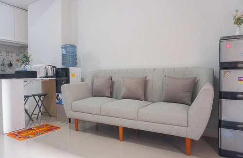 Bekasi Timur Apartamento | Good And Comfy 2Br Apartment At Transpark Juanda Bekasi Timur
