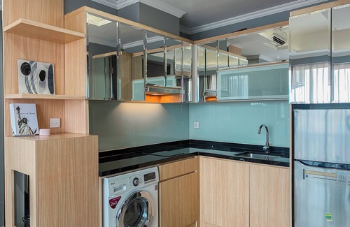 Cikini Apartamento | Good And Relaxing 2Br At Menteng Park Apartment