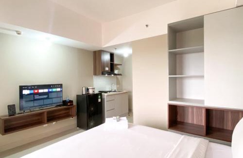 Duren Sawit Apartamento | Good Choice Studio Gateway Park LRT City Jatibening Apartment By Travelio