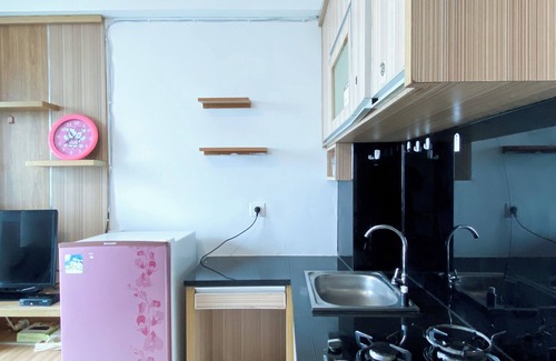 Kayu Putih Apartamento | Good Deal And Homey 1Br Tifolia Apartment