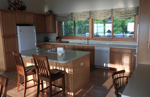 Lake Leelanau Casa | Good Harbor Bay - Beach Paradise - SOL SALVAJE