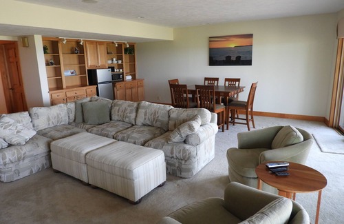 Lake Leelanau Casa | Good Harbor Bay - Beach Paradise - SOL SALVAJE