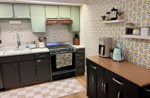 Glencoe Casa | Good Life Cabin- EV-Hot Tub-Lake Access-Pups OK