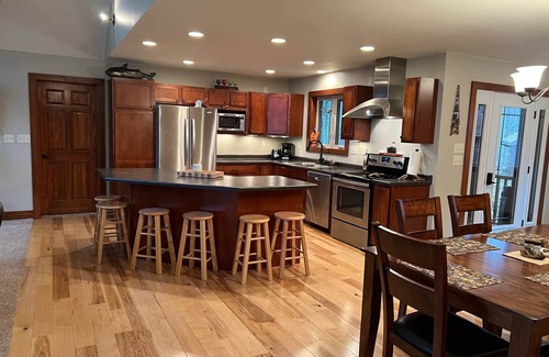 Hazelhurst Casa | Good Life Cabin @ Willow Flowage