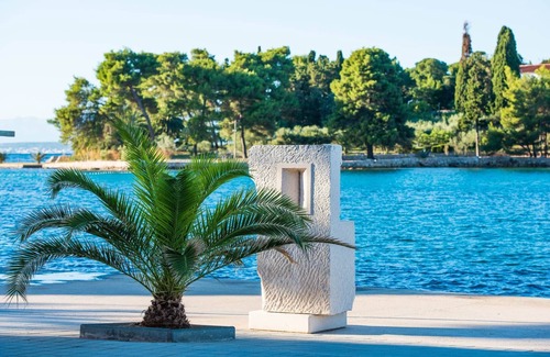 Preko Apartamento | Good Life, Luxury Seafront Apartment