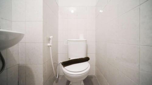Sidoarjo Apartamento | Good Location and Best Deals Studio Apartment at Suncity Residence By Travelio