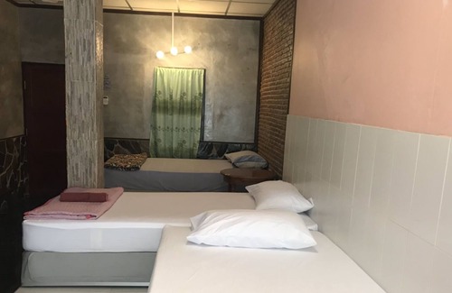 Ayutthaya Casa | Good Luck Guest House