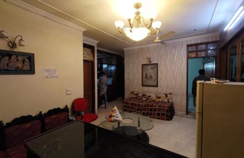 Malviya Nagar Apartamento | Good place for parties and stays