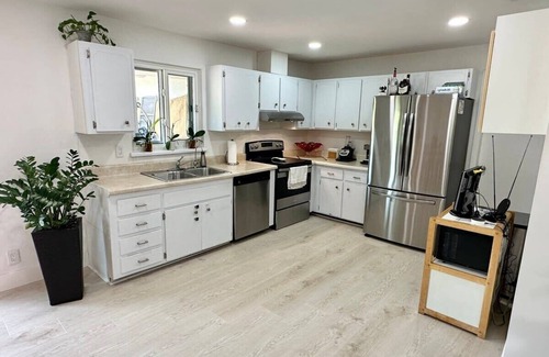 Melaleuca Gardens Casa | Good Vibes House with private pool