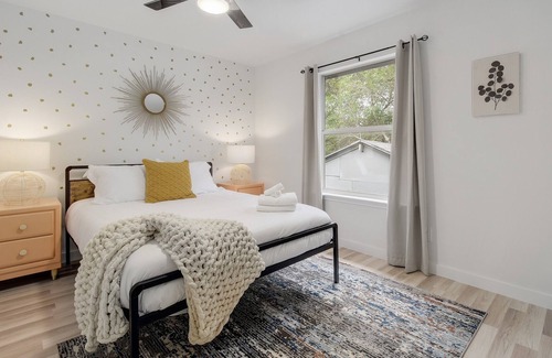 McKinney Casa | Good Vibes House with Playground & Pet-Friendly!