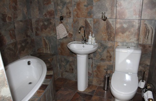 Bedfordview Casa | Goodnight Guest Lodge