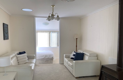 Goolwa Beach Casa | Goolwa Wine Time on Rosemary - 3-4 bedroom shack