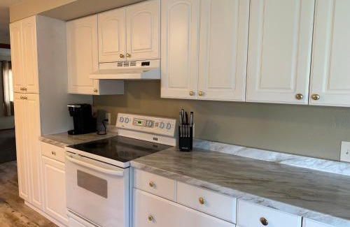 Wilbur Casa | Goose Creek Guest House #26A